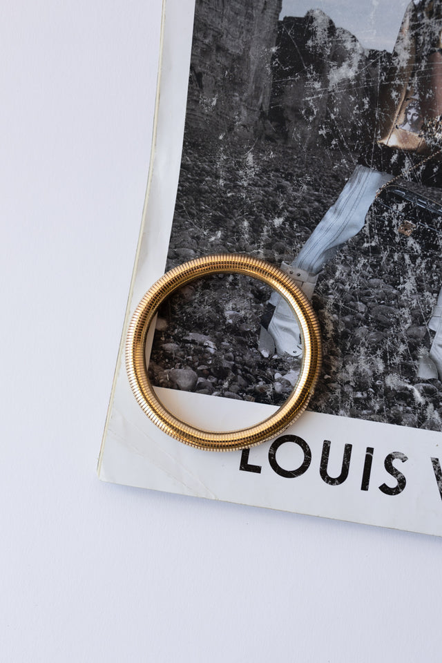 gold-bangle_640x_crop_center.jpg